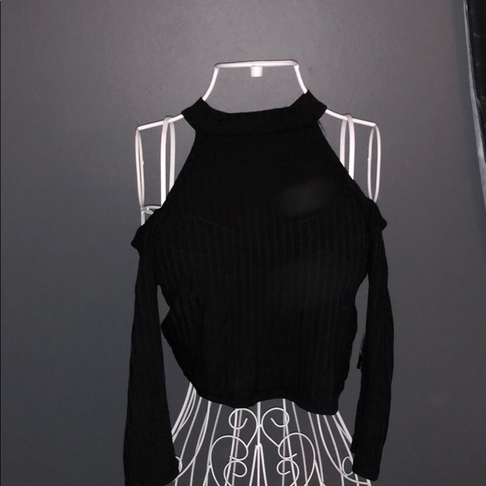 Black Crop top